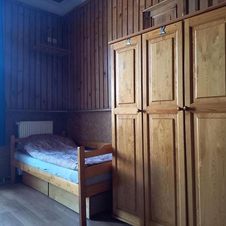 Pokoj 4 Osobowy W Centrum Gdanska Z Aneksem Kuchennym Rooms To Let Exterior photo